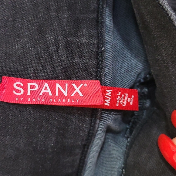 Spanx Vintage Desstressed Ankle Skinny Jeans Black Size M - Picture 7 of 8